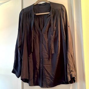 French Connection long blouse. Sz. L-XL. 100% silk.